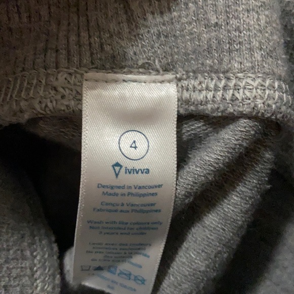 Ivivva Grey Crop Sweatpants with Drawstring - Picture 5 of 5